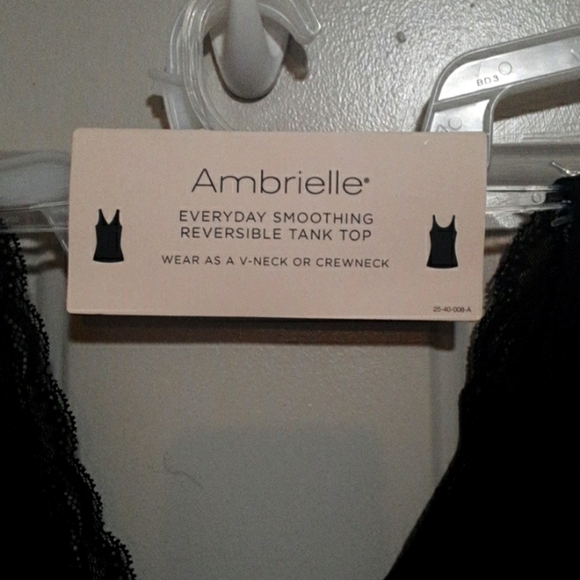 Ambrielle Black Everyday Smoothing Reversible Tank Top NEW - Picture 3 of 4